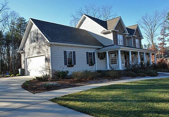 5th image of 8507 Blackstone Dr
