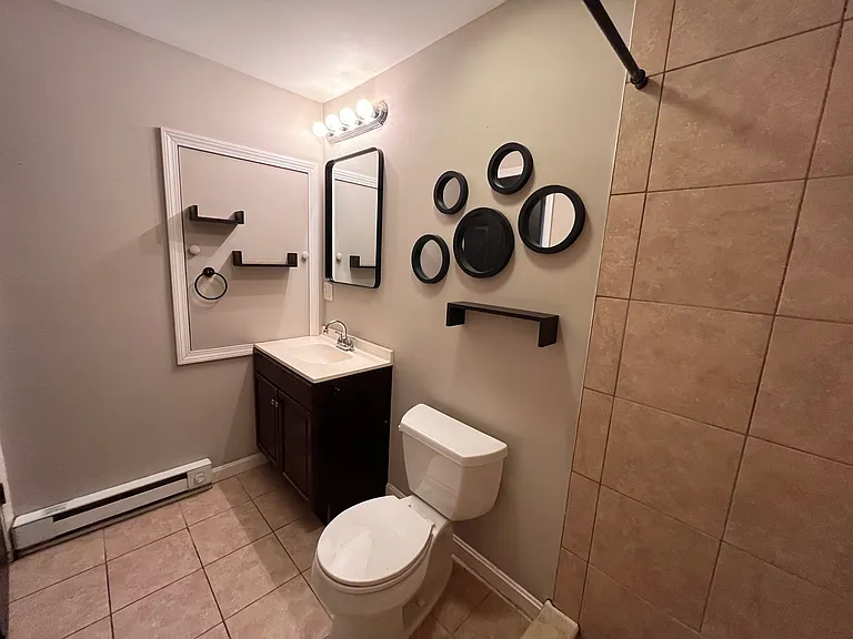 226 Crown St #C — Photo 4