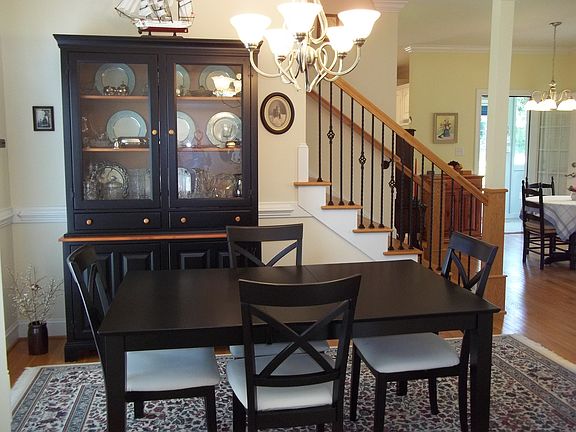 add view dining and stairs