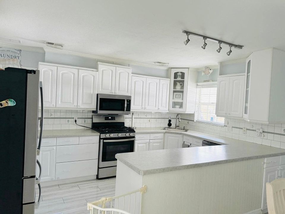 1st image of 768 John Carroll Ln