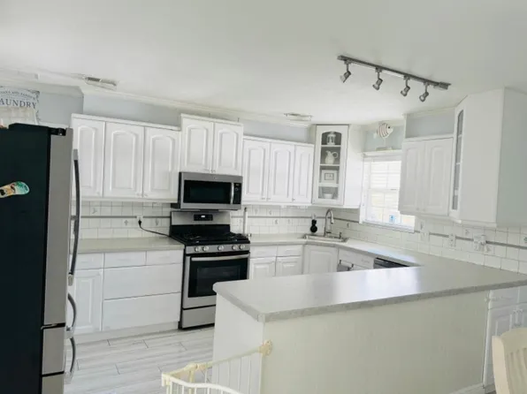 768 John Carroll Ln, West Melbourne, FL 32904