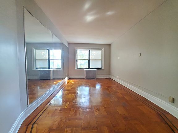 4th image of 90 Fairview Ave #B3