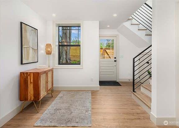 2nd image of 3605 NE 70th St