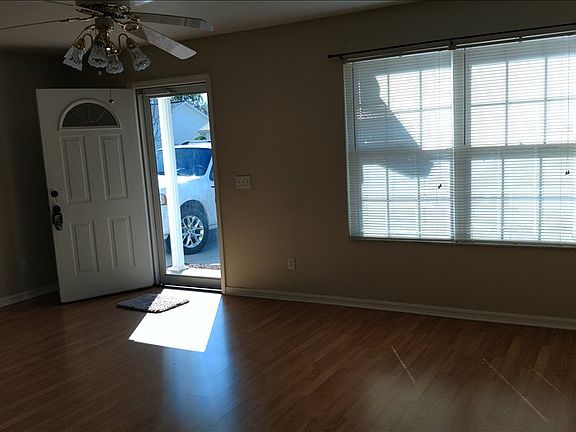5th image of 161 SE Elm Loop