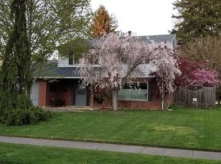 1614 Southlawn Dr, Fairborn, OH 45324