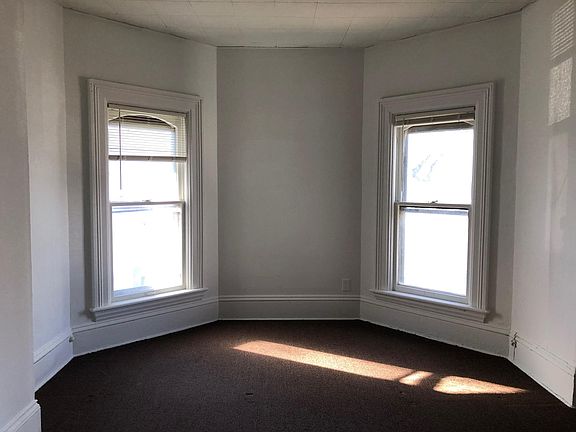 5th image of 154 S Lincoln Ave #154