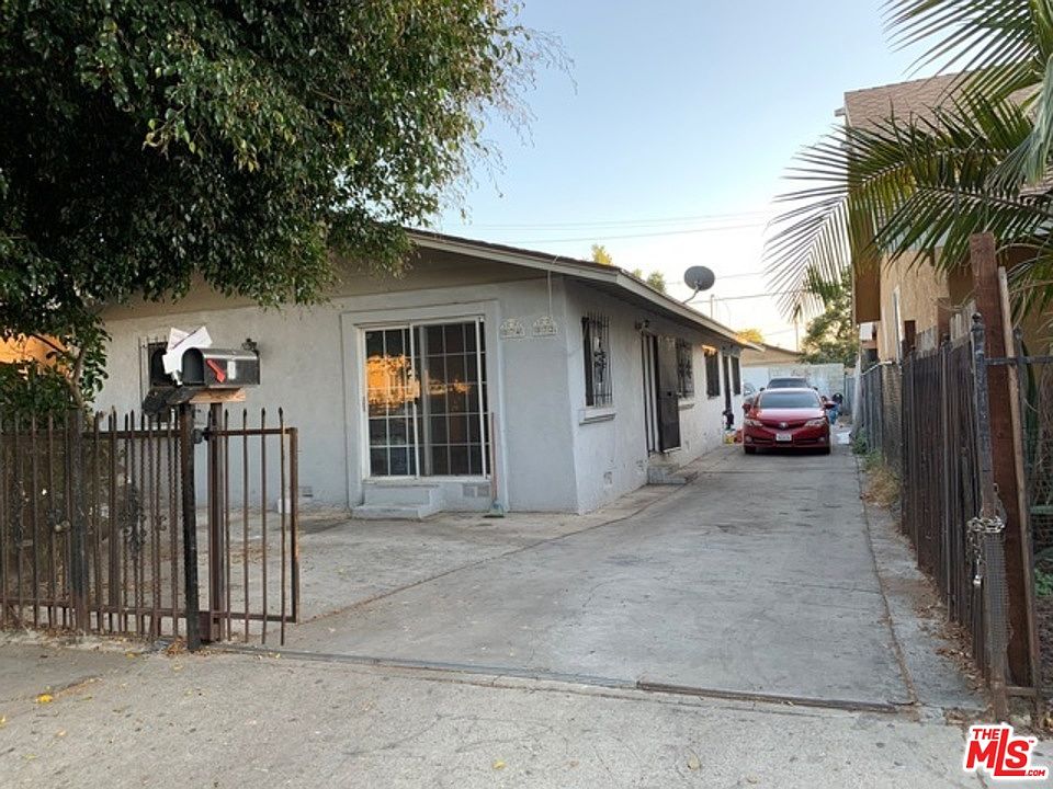 1st image of 872 E 52nd St