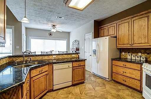 5th image of 5303 Bloomsbury Way