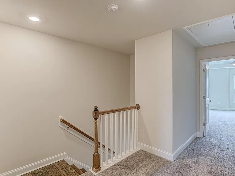 620 Gateway Crossing Ln — Photo 30