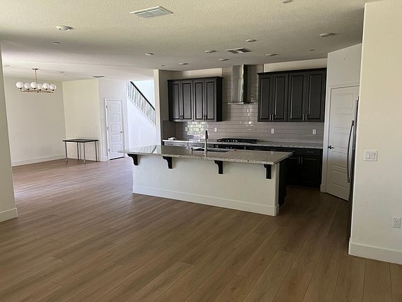 3rd image of 3707 Martina Ave