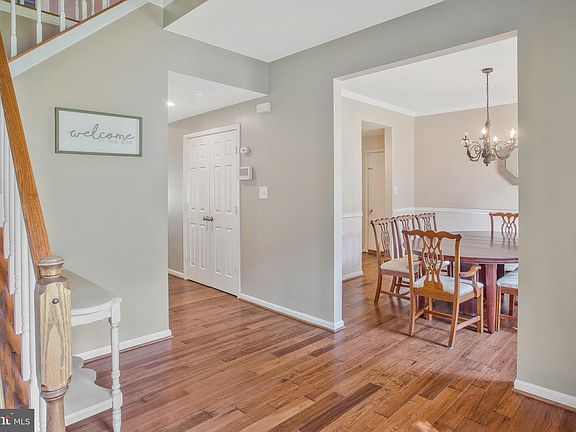 4th image of 56 Blossom Wood Ct