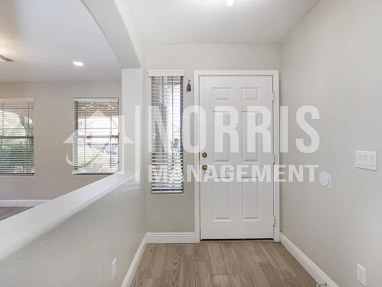 1553 E Alba Dr — Photo 6