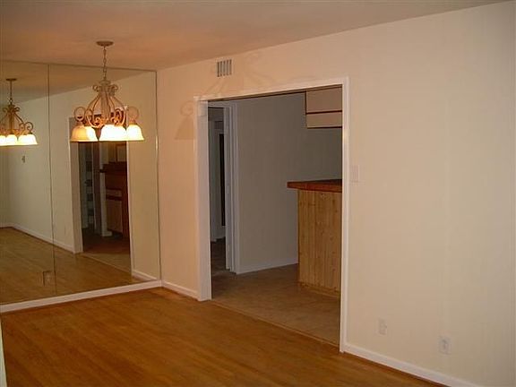 3rd image of 2419 Costa Mesa Dr