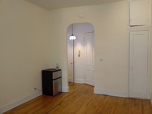 2nd image of 36 E 38th St APT 2A