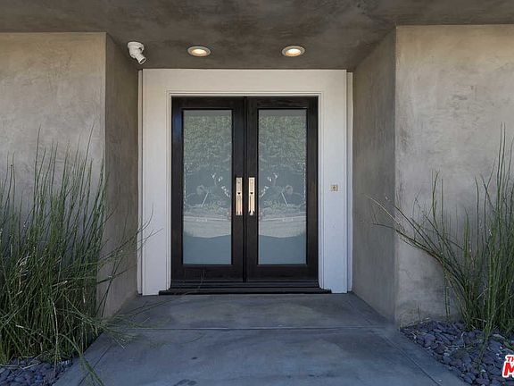 5th image of 7072 Macapa Dr