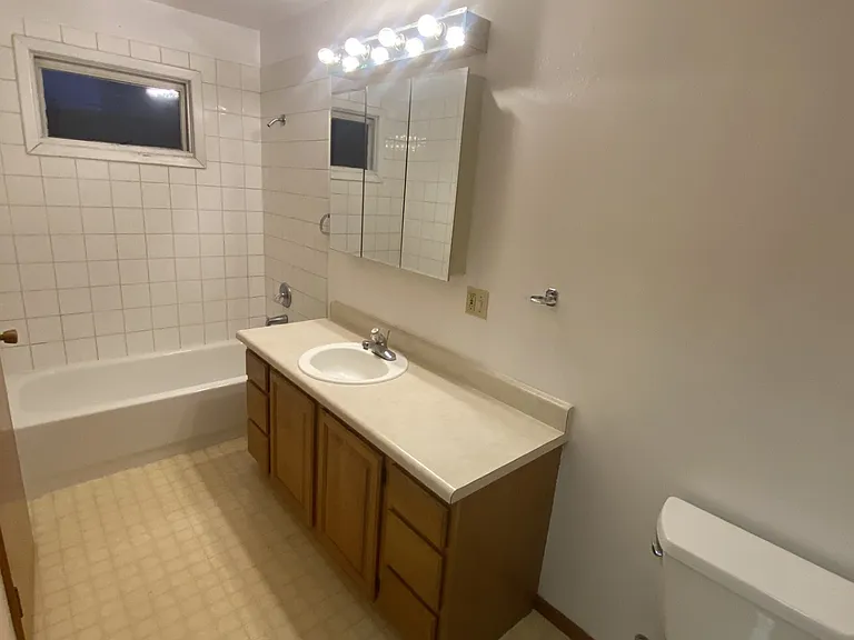4004 Lois Dr #2-4-5 — Photo 17