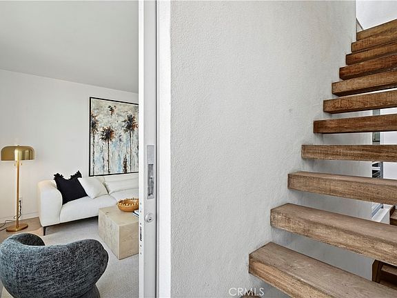 5th image of 1121 Abbot Kinney Blvd