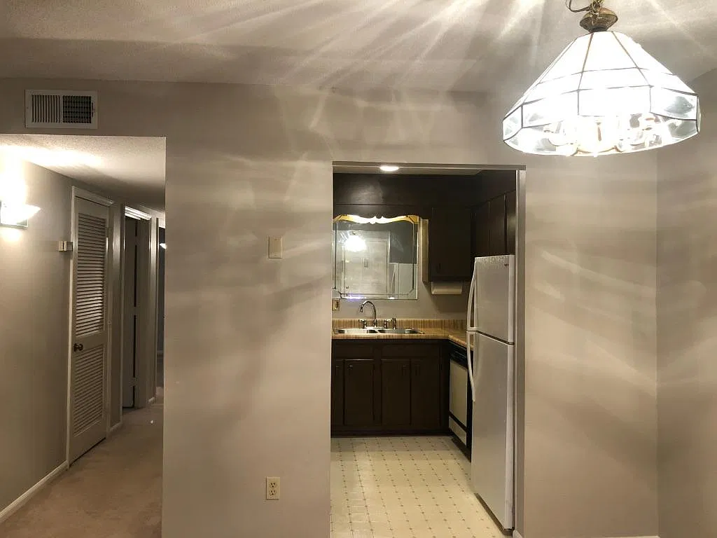 2 bed, 1000 sqft, $1,025 — Photo 3