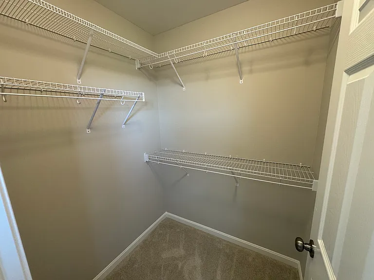 1404 Brookline Ct — Photo 14