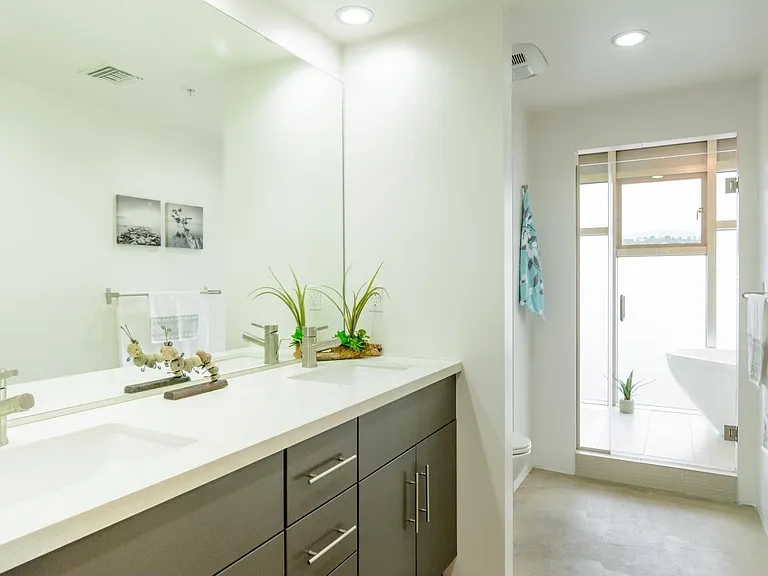 3248 Kazaz Ln — Photo 2