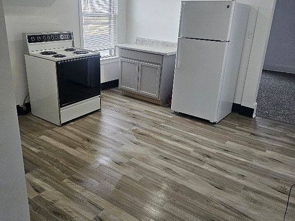 2nd image of 2263-2265 Pleasant Ave