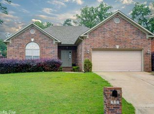 221 Summit Valley Cir, Maumelle, AR 72113
