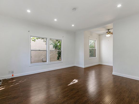 2nd image of 7229 Willoughby Ave APT 12