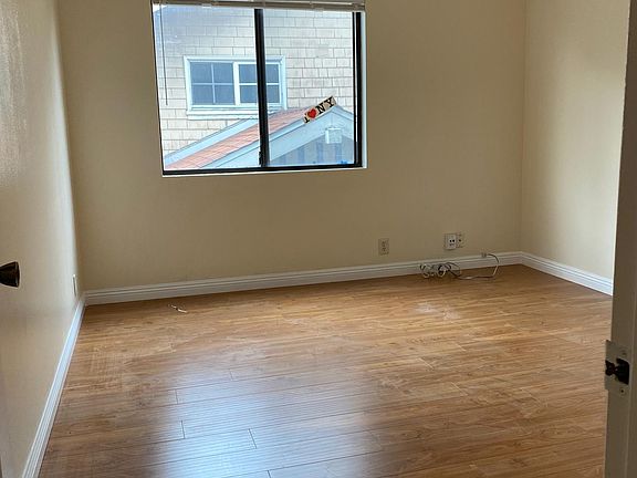 3rd image of 178 S Commonwealth Ave #Pa208h242