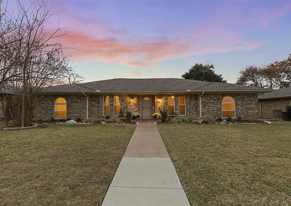 1st image of 814 Lake Highlands Dr