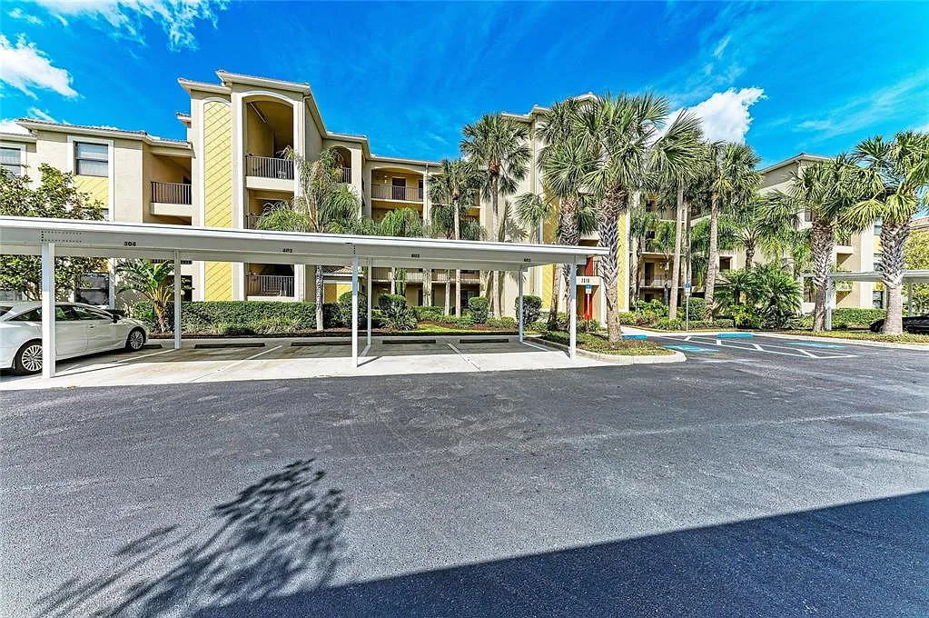 2 bed, 2.0 bath, 1156 sqft, $2,200 — Photo 4