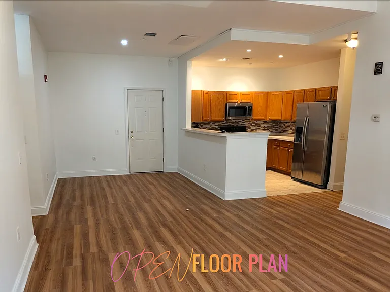 358 Rector St #217D — Photo 2