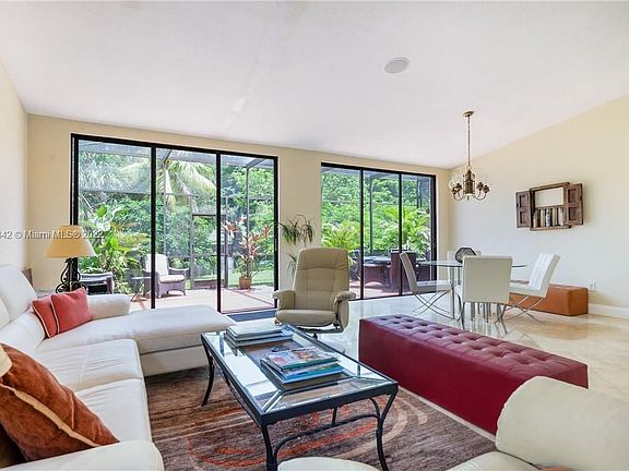 3rd image of 3769 Alcantara Ave #3769