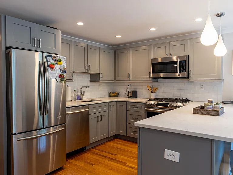 42 Saint Martin St #1 — Photo 3