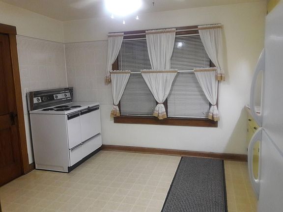 4th image of 1405 Greene St #1/2