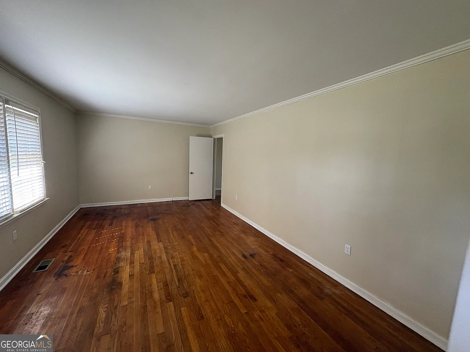 3 bed, 2.0 bath, 1236 sqft, $1,350 — Photo 3