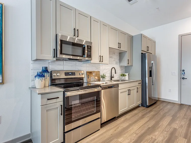 Era Apartments — Photo 17