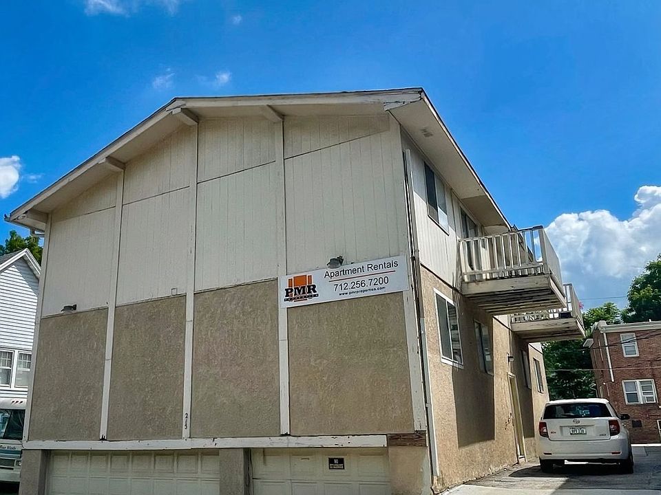 1st image of 215 S 1st St #3