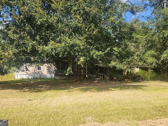 2nd image of 256 Peafowl Rd