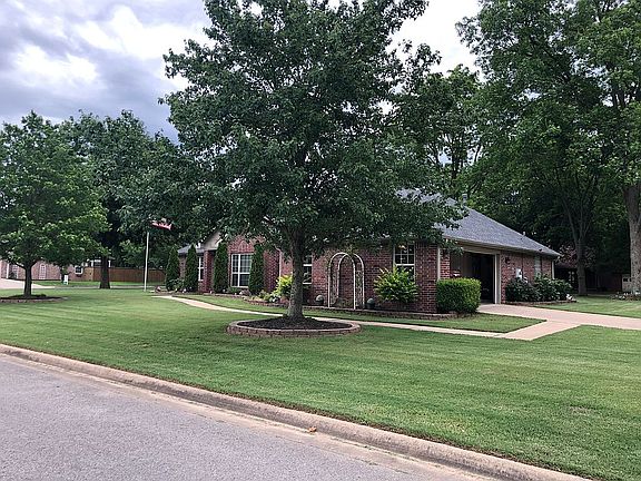 5th image of 2323 S Brandi Dr