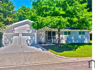 5104 Laurel Ln, North Richland Hills, TX 76180