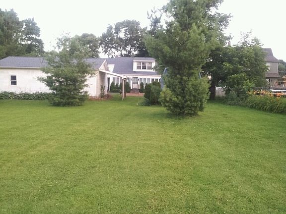 4th image of 2194 Lyon Blvd