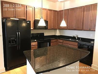 5th image of 220 Cedar St APT 102