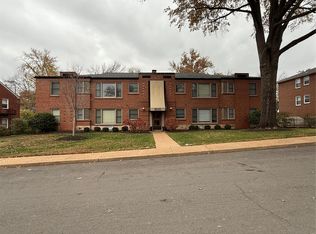 8111 Roxburgh Dr APT 1NE, Saint Louis, MO 63105