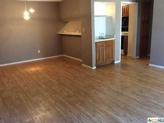 5th image of 1202-408 Thorpe Ln