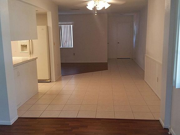 3rd image of 13024 Serpentine Dr
