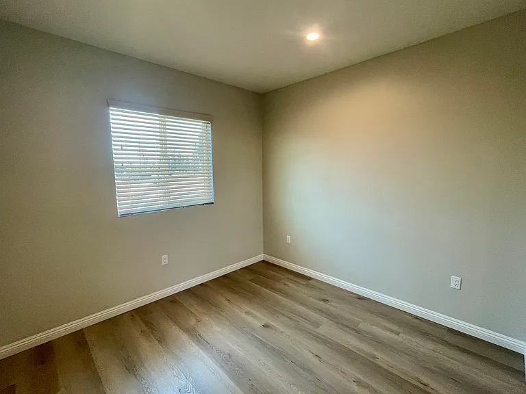 7604 Perry Rd #D — Photo 13