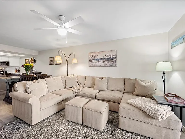 154 Cypress Way E #7 — Photo 3