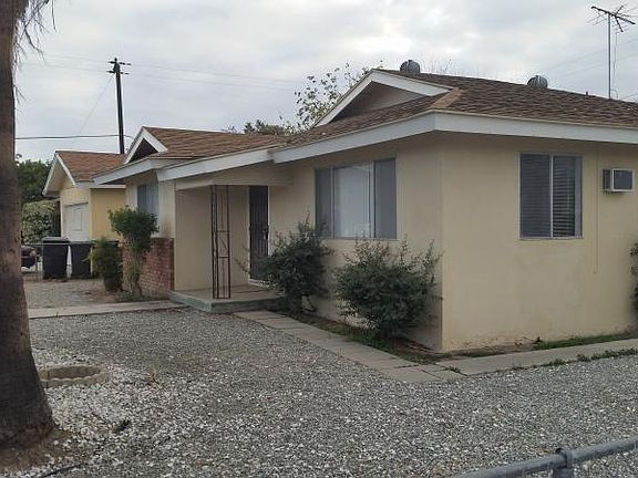 3rd image of 901 S Santa Fe St