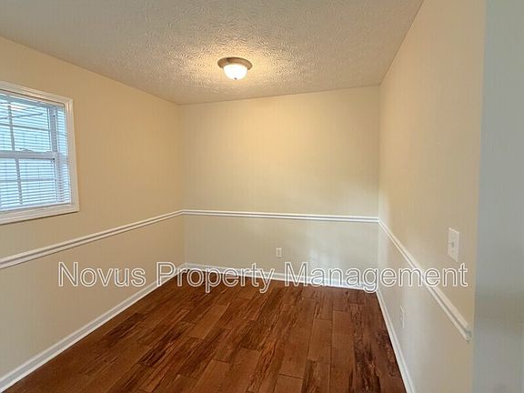 5th image of 527 Lawson St