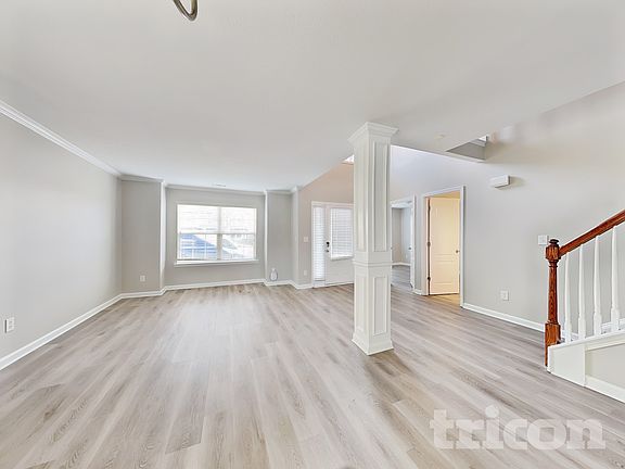 2nd image of 1249 Avington Glen Dr